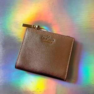 KATE SPADE SMALL GOLD FOLDING WALLET!